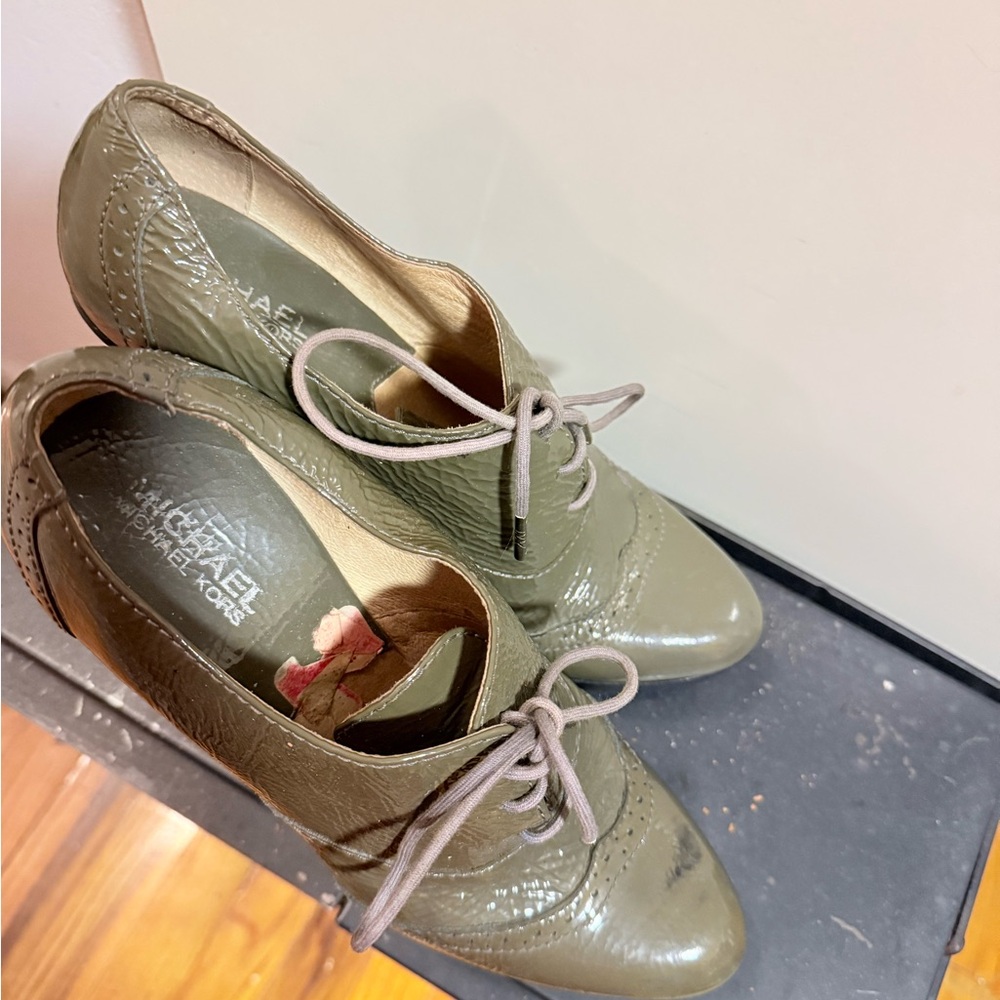 Michael Kors Women's Green Lace-Up Flats